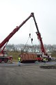 LKW umgestuerzt Niehler Hafen P266